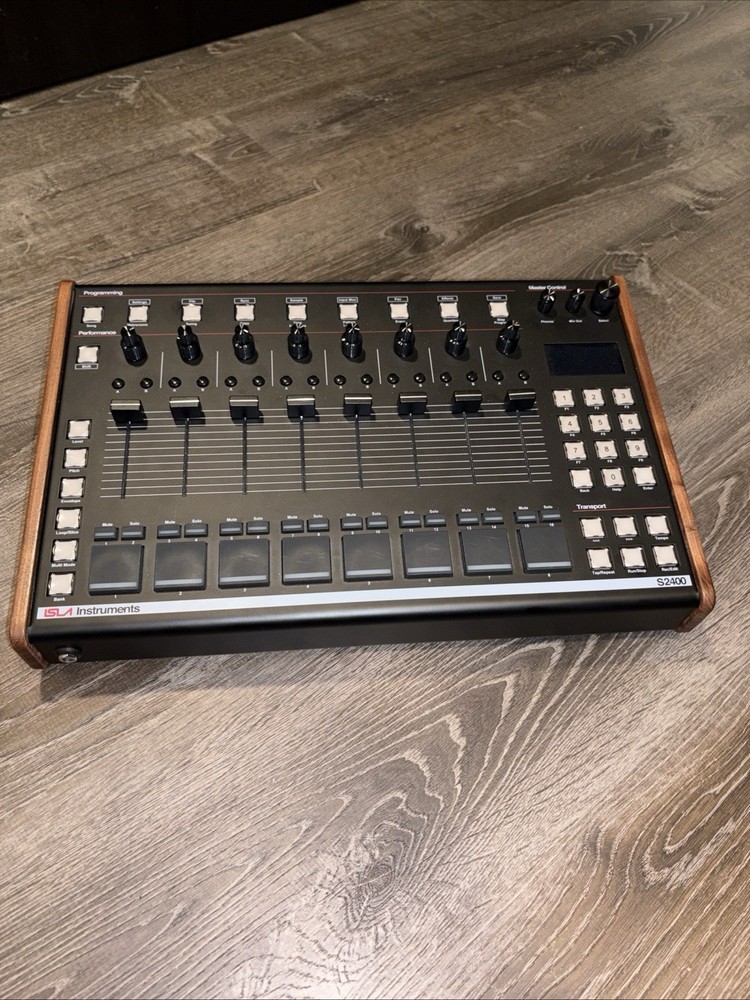 Isla Instruments S2400 Sampling Drum Machine
