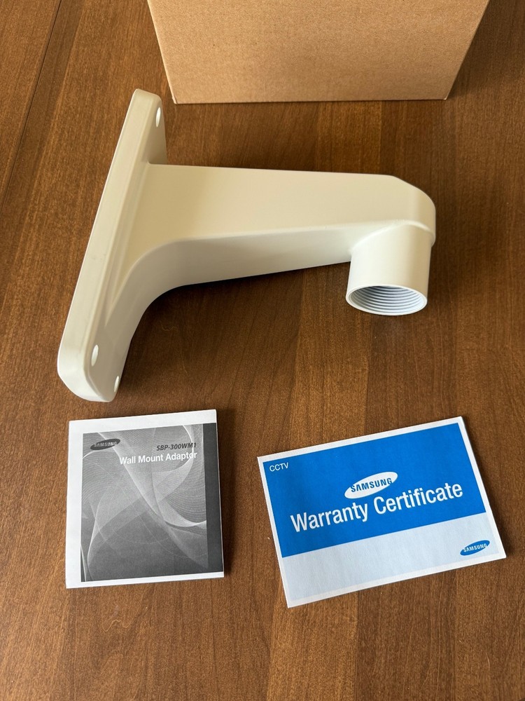 New - Open Box - Samsung SBP-300WM1 Wall Bracket