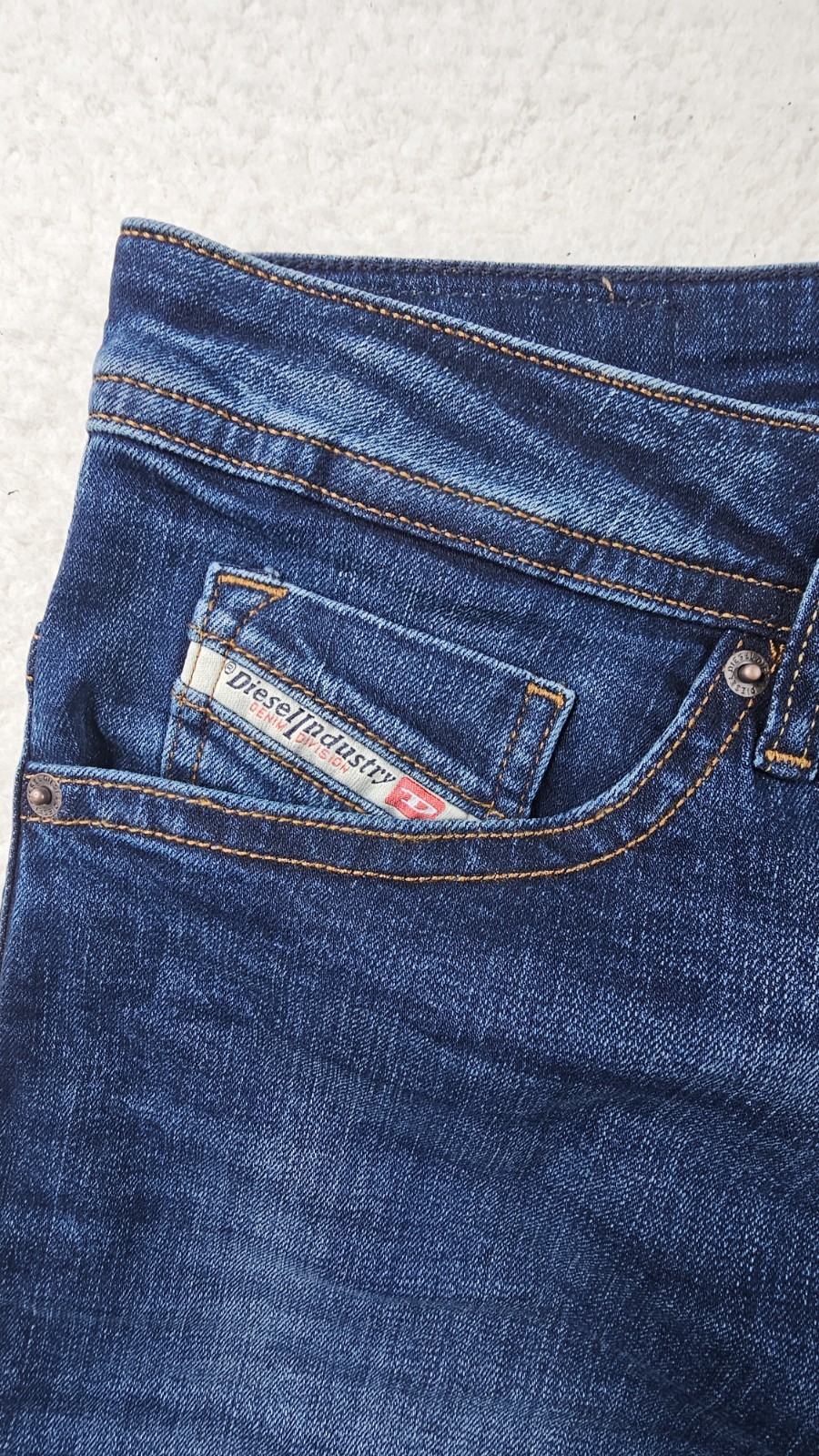 Diesel Thommer-R Slim Fit Jeans Mens 34x32 Mid Blue Denim RB062 MSRP$250