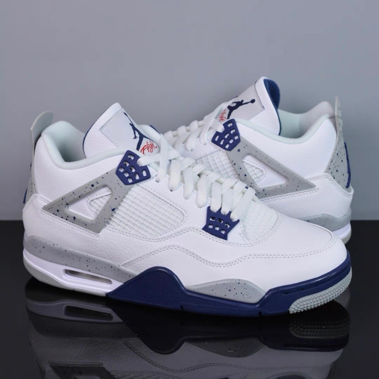 Men's Jordan Air Jordan 4 "Midnight Navy" Retro Mid Top Basketball Shoes