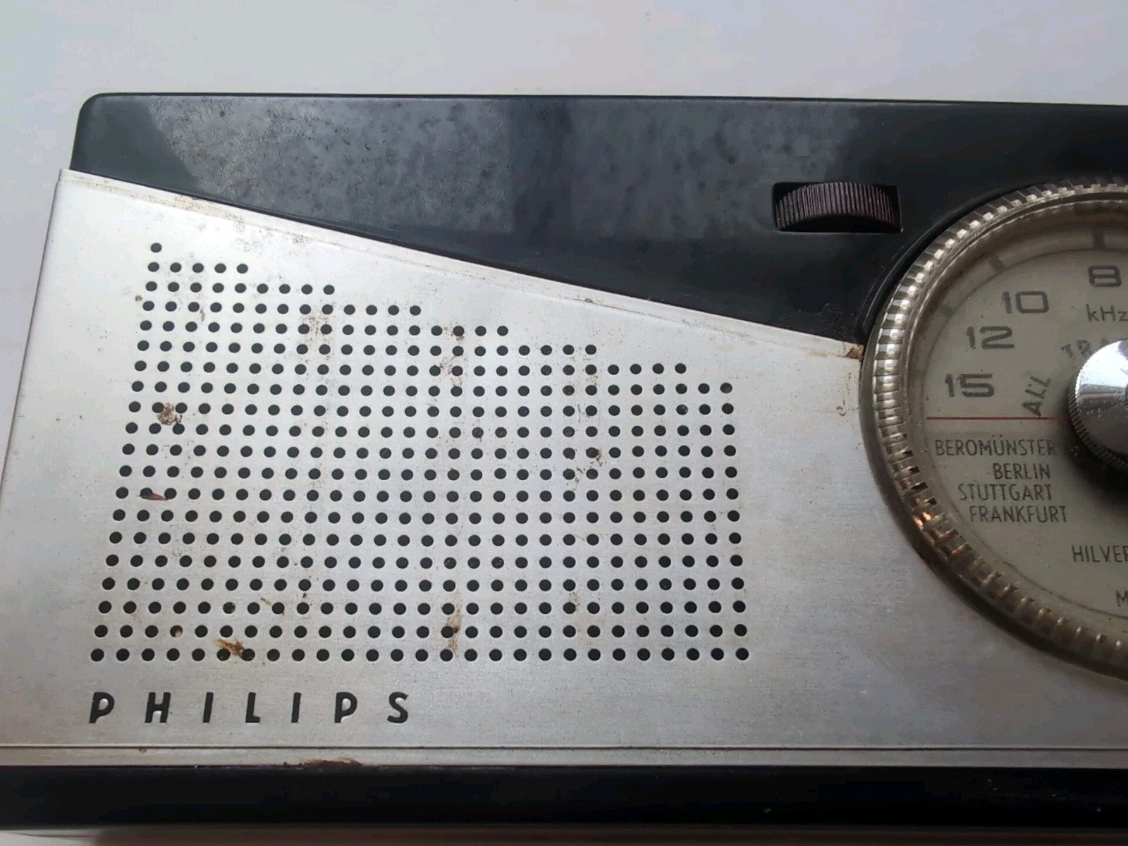 Rare Philips Transistor Radio L1 D 90 T 6V