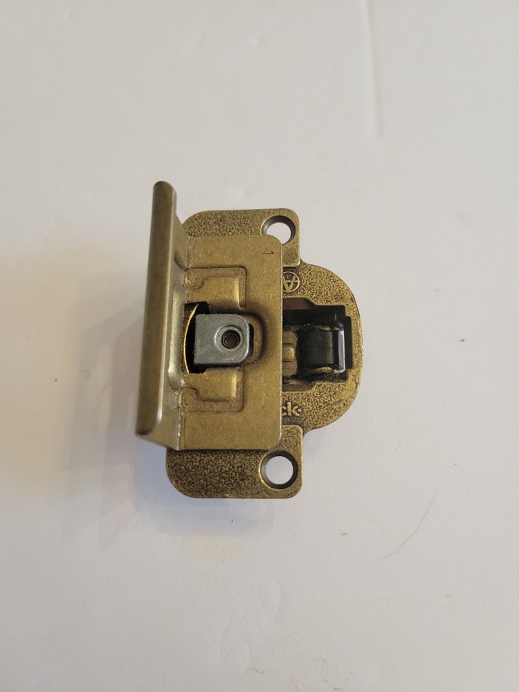 AMEROCK 2010 1 3/8" Overlay Backplate Cabinet Hinges