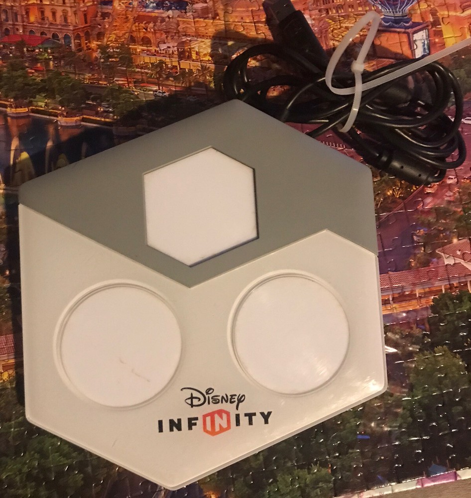 DISNEY INFINITY: Replacement PORTAL for XBOX 360 - Preowned
