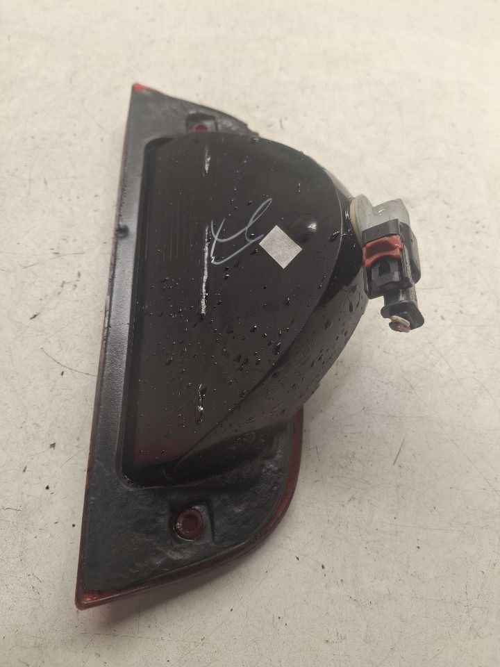 2006 LIBERTY Third Brake Light Tested OEM