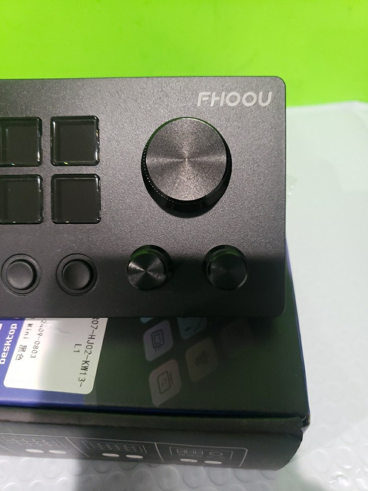 Stream Controller with customizable LCD Macro keys Content Creator & Streaming