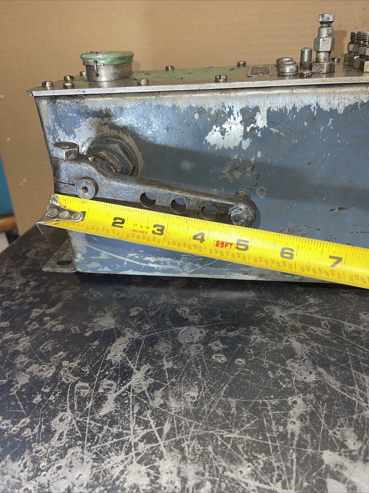 Madison Kipp Model FD 7 Feed Mechanical Oiler Used Machine Ratchet Driven