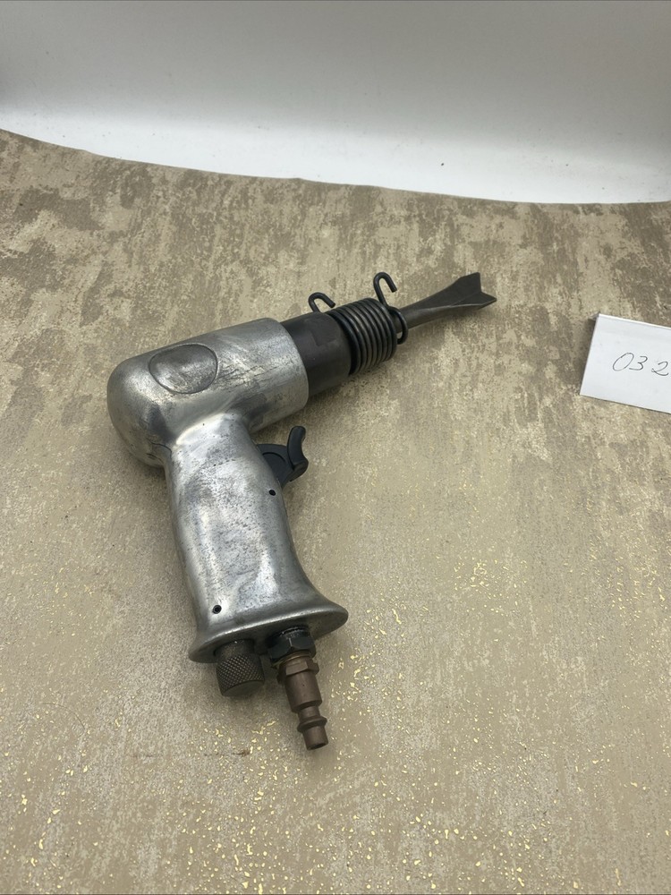 DeVilbiss DAPC AT30 Pneumatic Hammer Chisel UNTESTED