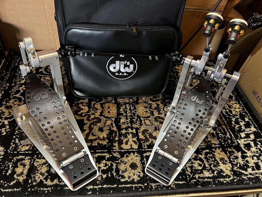 DW DWCPMDD2 Machined Direct Drive Double Bass Drum Pedal - Graphite