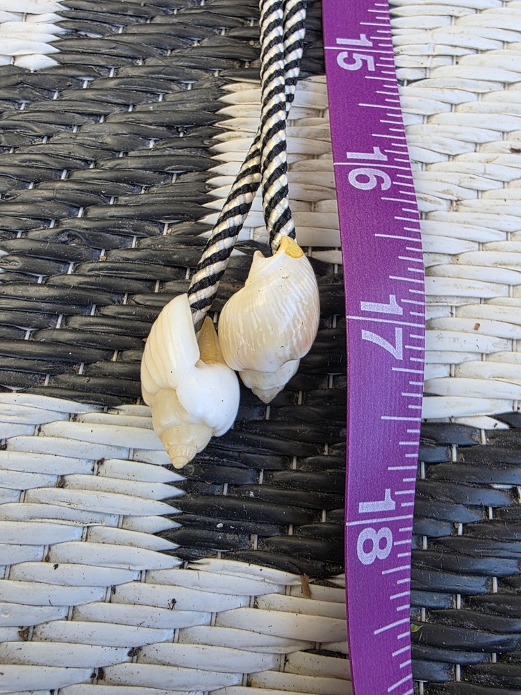 Bolo Tie. . Lavander Stone. Shells. 34"