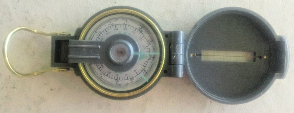 Coleman Engineer Lensatic Compass in Undamaged Working Condition