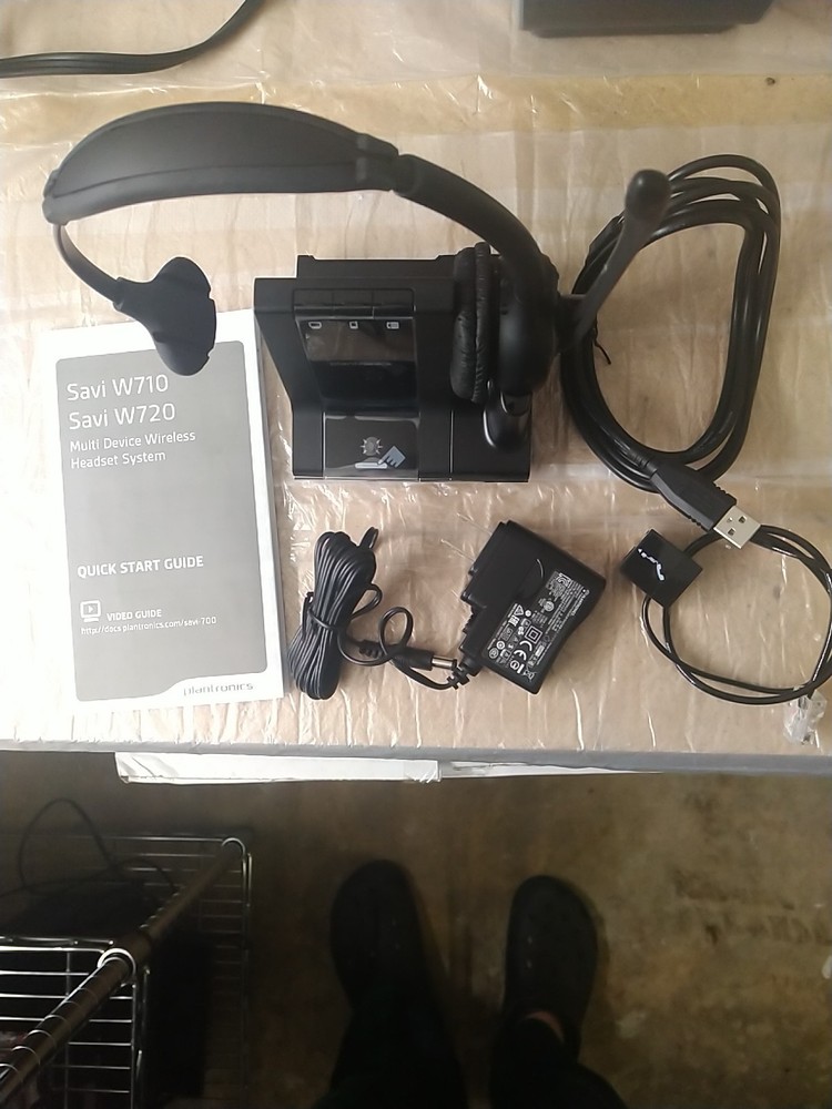 Plantronics Savi W710 Multi-device Noise-Cancel Wireless Headset System. *Great*