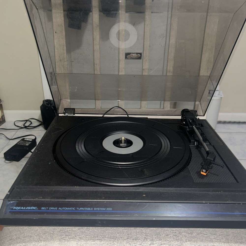 Realistic Direct Drive Automatic Turntable. U-1000