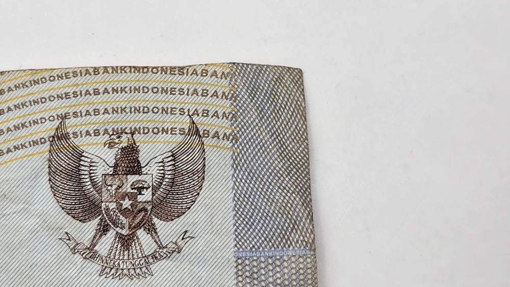 2013 Indonesia 2000 Rupiah Banknote - P#148e