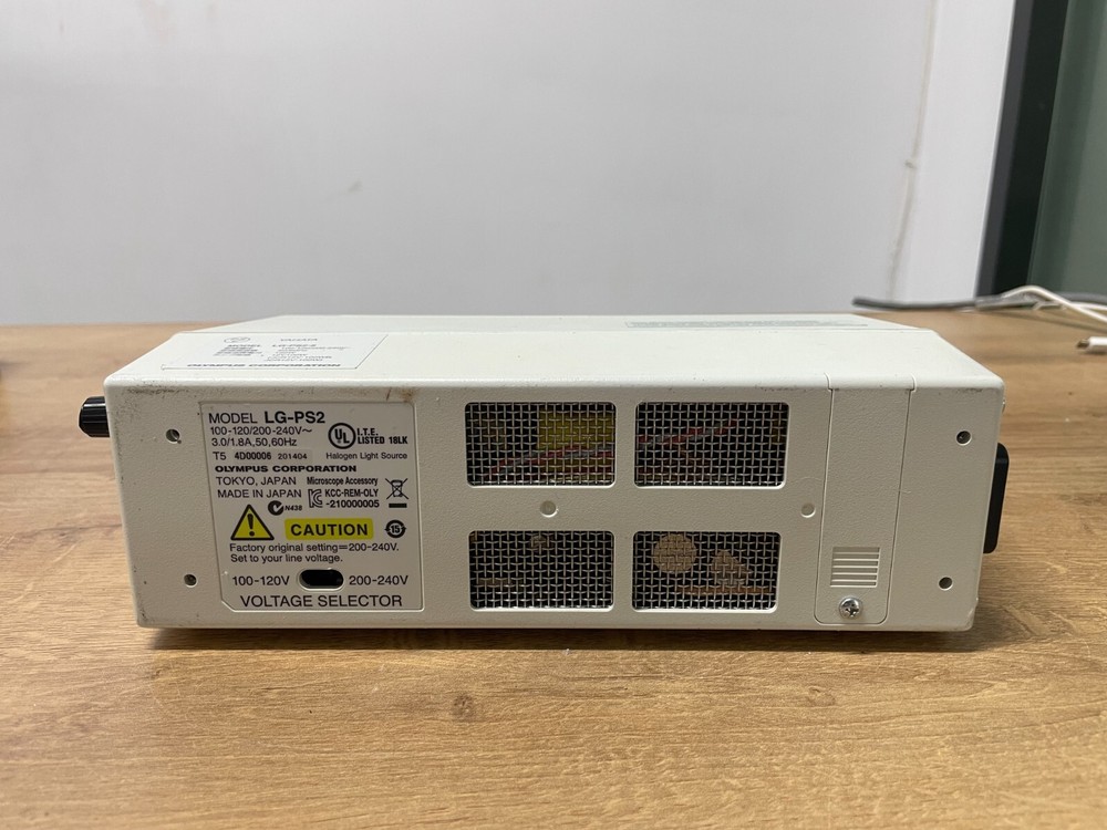 Olympus LG-PS2 FIBER OPTIC HALOGEN LIGHT SOURCE