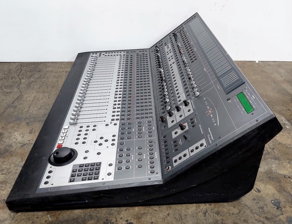 Digidesign Focusrite MC124 Control24 Protools Professional Mixer Console