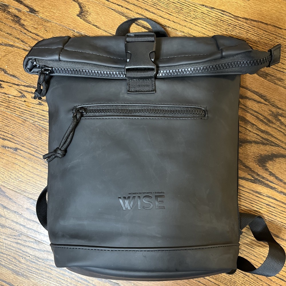 WISE Waterproof Women's Zippered Backpack