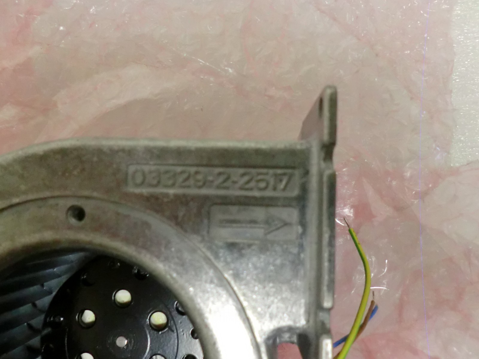 ebmpapst G2S085-AA03-01 Centrifugal Fan Blower 85mm 250VAC 31CFM 03329-2-2517