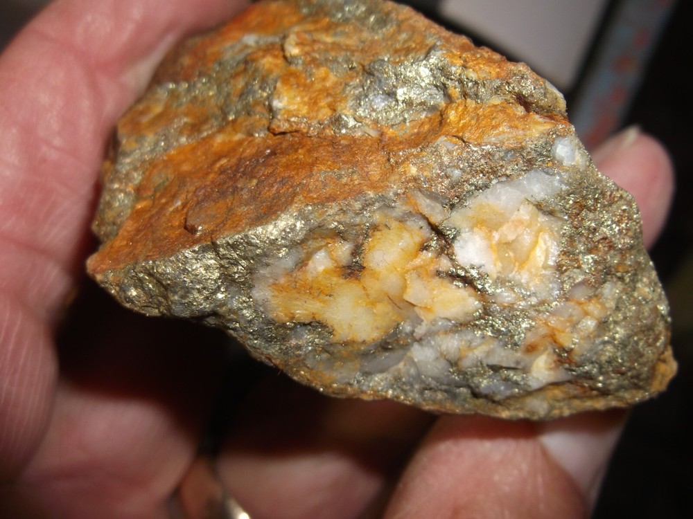 gold silver copper ore, 130 grams samples ,ore high grade .