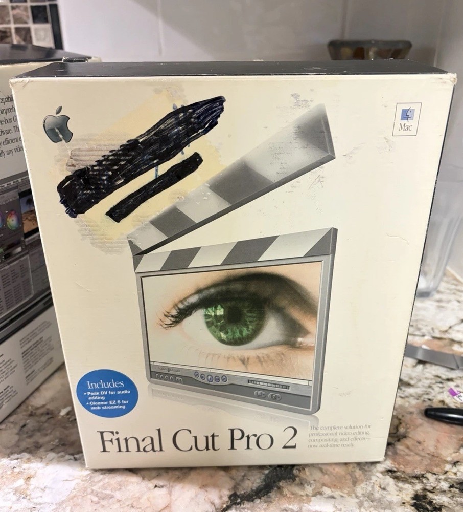 Apple Final Cut Pro 2 Upgrade Software for Mac M8276Z/A Complete Set 2001
