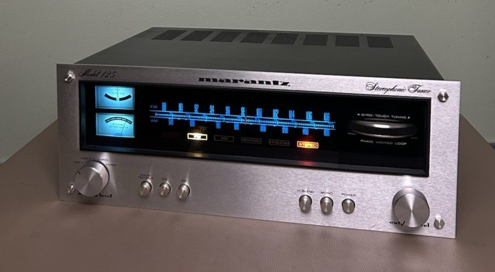 MARANTZ 125 STEREO TUNER NICE