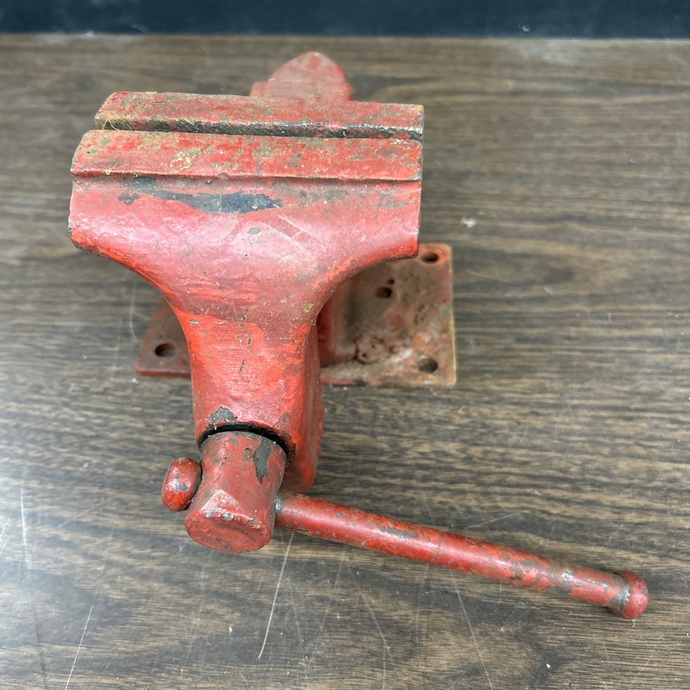 Vintage 4” Scout Vise