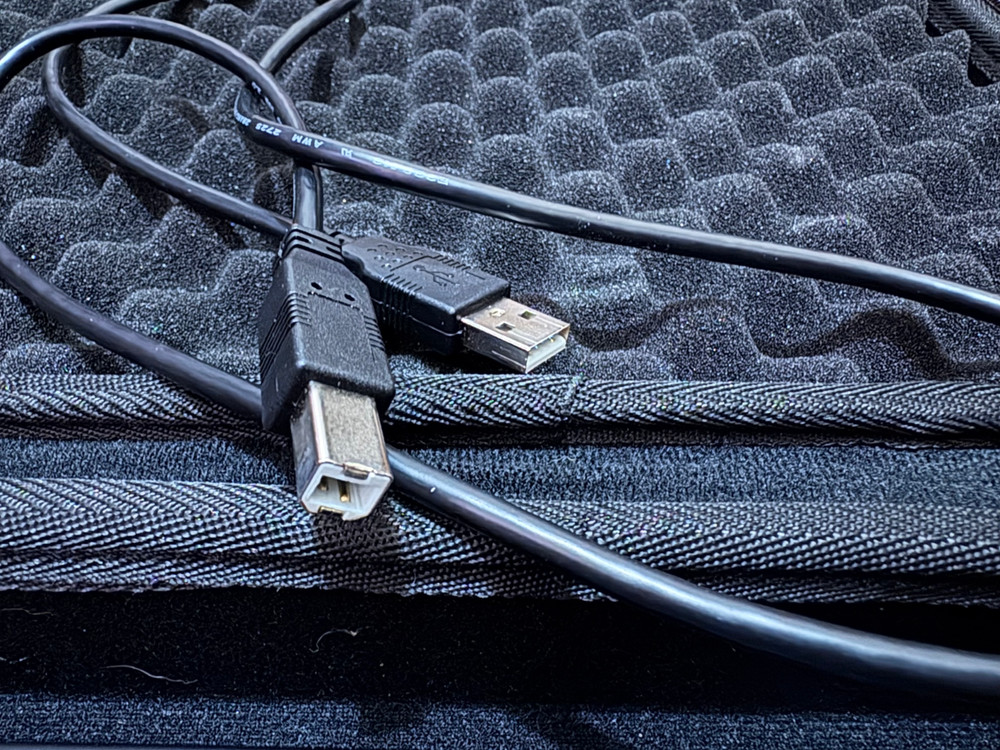 Akai Professional MPK Mini USB MIDI Keyboard Controller /with Case