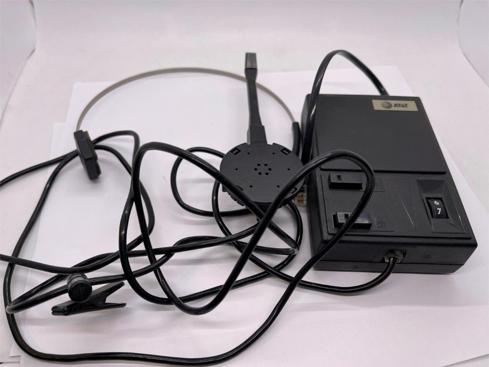 Plantronics Communication System Headset & Base Unit / SP05