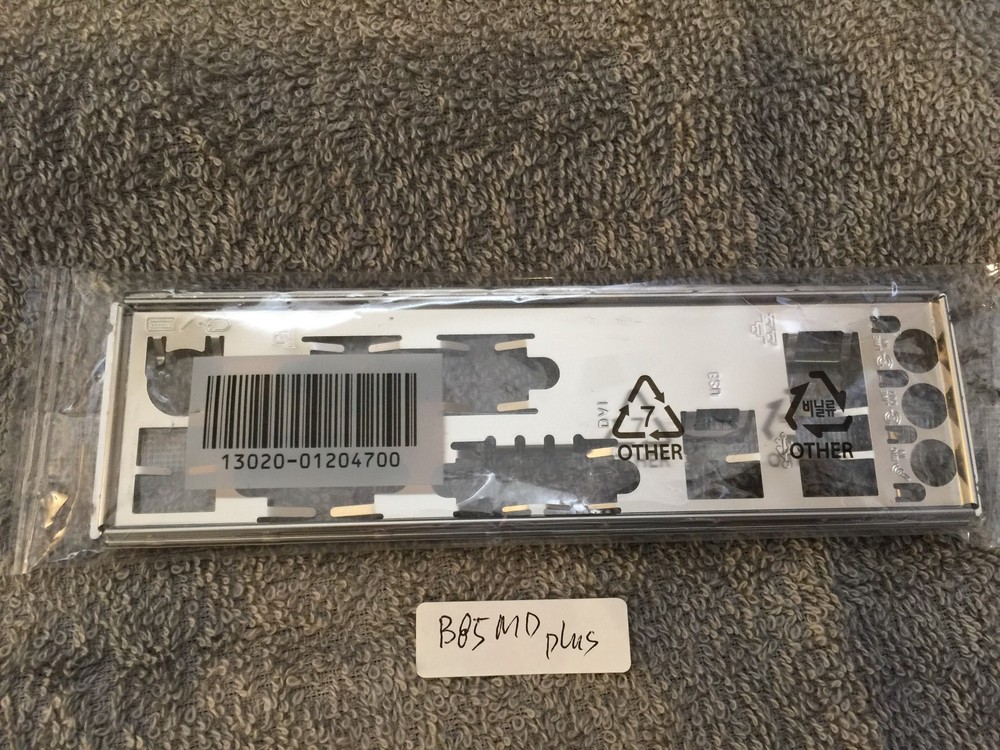 ASUS IO SHIELD for ASUS  B85MD PLUS , B85M-D PLUS , ORIGINAL , NEW