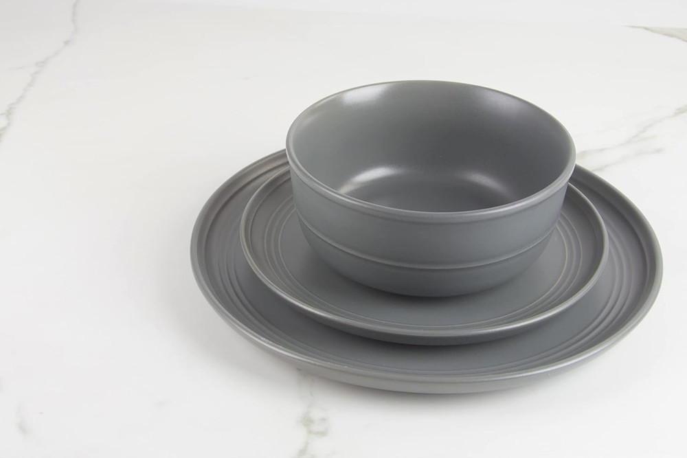 Double Line 16 Piece Dinnerware Set, Matte Gray