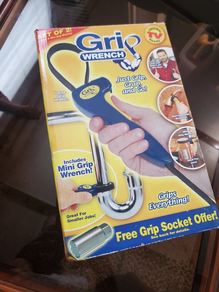 2-pc. GRIP WRENCH SET, ADJUSTABLE RUBBER STRAP