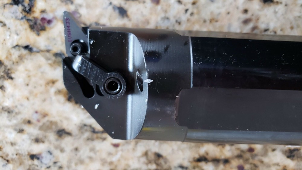 KENNAMETAL A32MVUNL4 BORING BAR/TOOL HOLDER. 2" DIAMETER