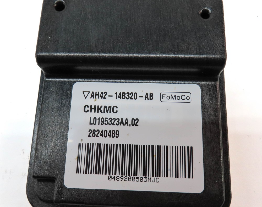 12 RANGE ROVER (L322) FRONT RIGHT PASSENGER SEAT OCCUPANCY SENSOR CONTROL MODULE