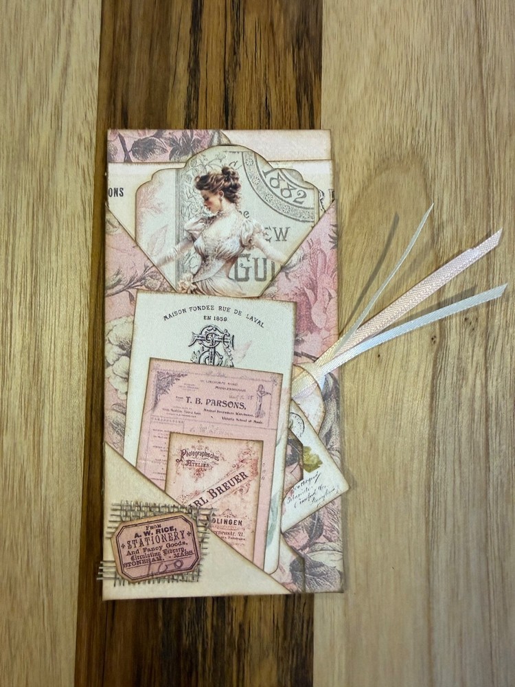Romantic Victorian Loaded Tag