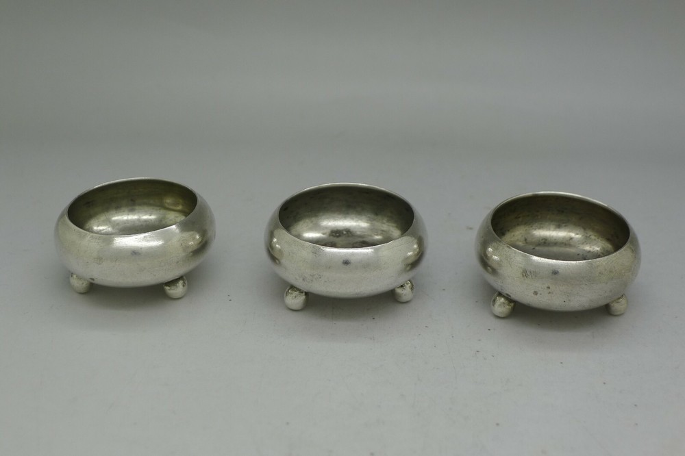 RUSSIAN SOLID SILVER c.1895 SALT CELLARS A.SVECHIN 3 FOOTED SALT CELLARS