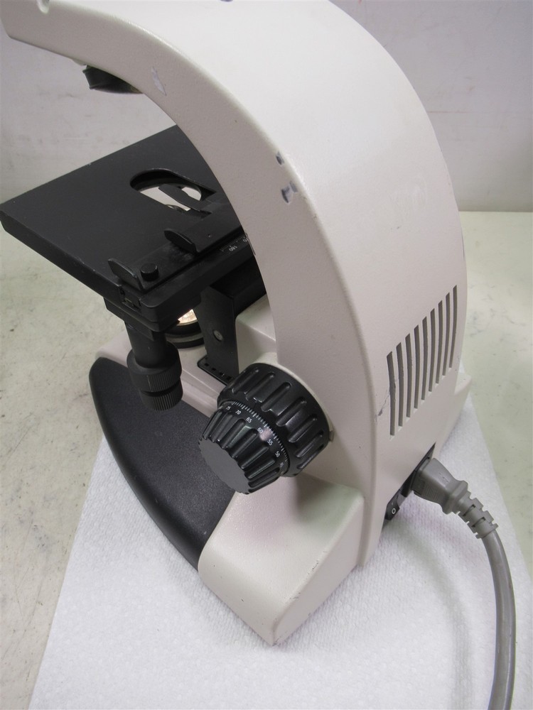 Leica CME Microscope Base Unit & Mechanical Stage No Head or Objective Lenses