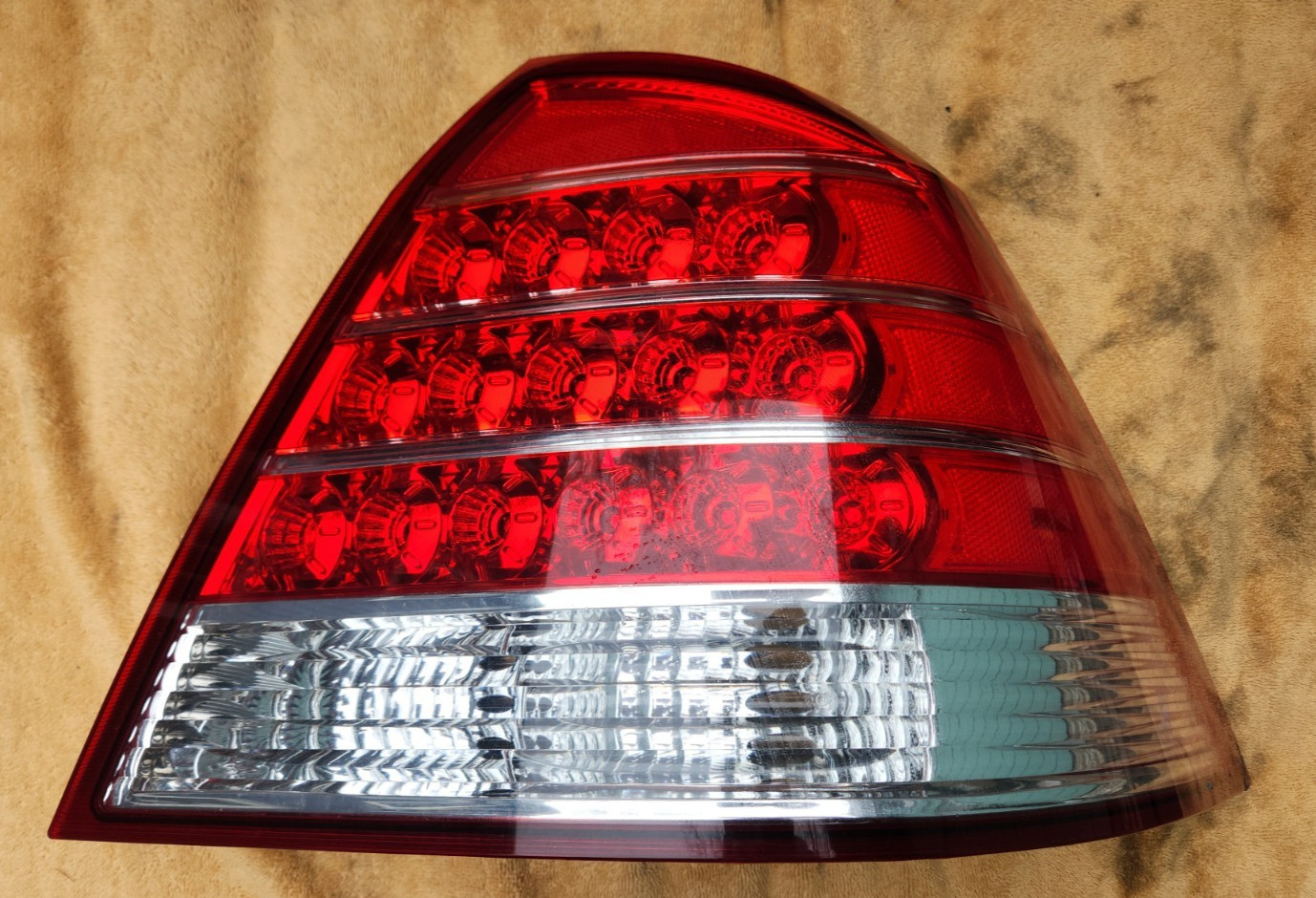 2005 2006 2007 MERCURY MONTEGO RH Right Passenger TAIL LIGHT LAMP TAILLIGHT OEM