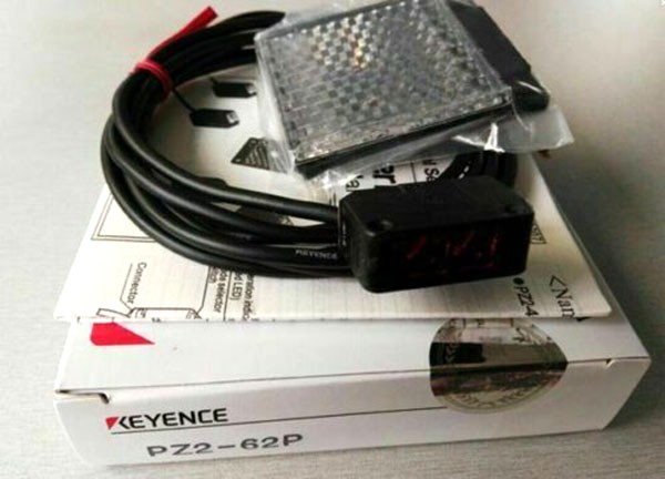 KEYENCE PZ2-62P Proximity Sensor New