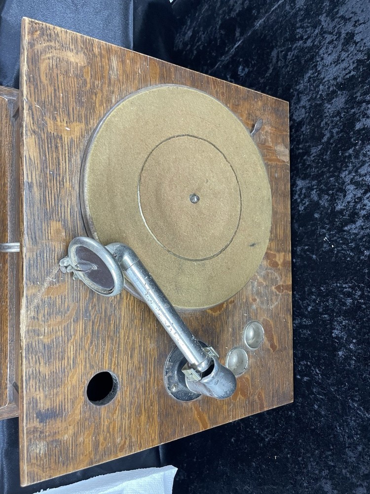 Vintage Silvertone Phonograph Record Player Oak Box AS IS