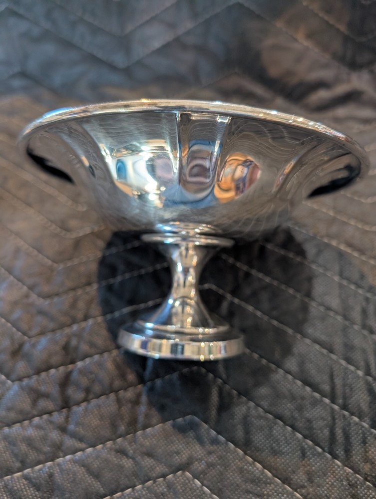 Vintage Oneida Silverplated Candy/Nut Dish