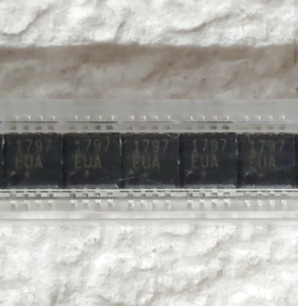 Maxim MAX1797EUA+ IC - Switch Voltage Regulator