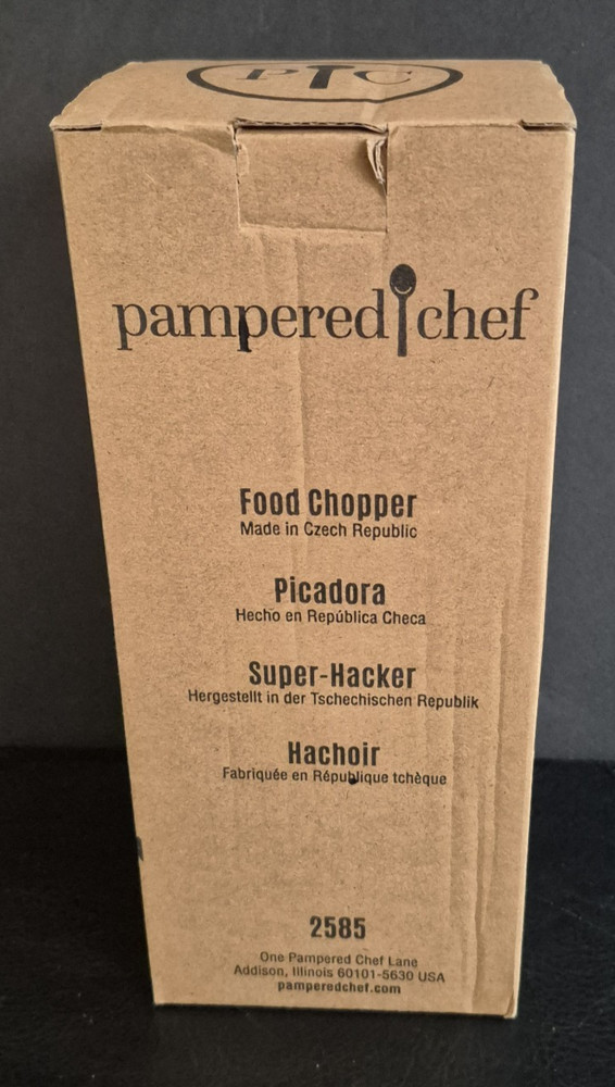 Pampered Chef Push Function Food Chopper White #2585 - New