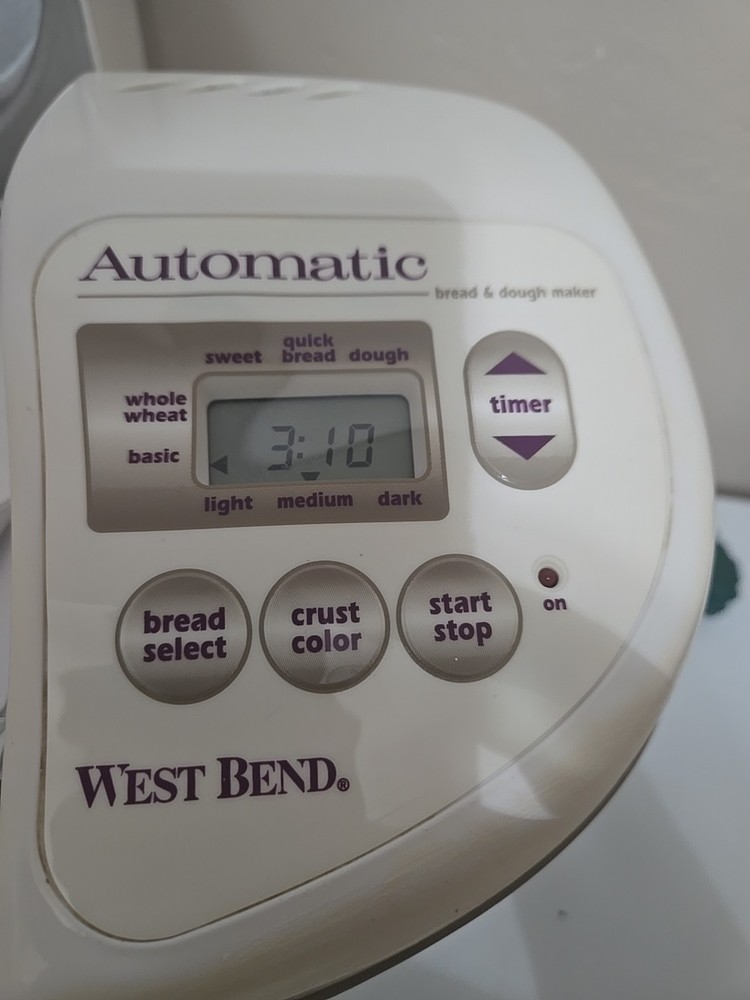 West Bend Automatic Bread & Dough Maker Model 41052 American Made 1999