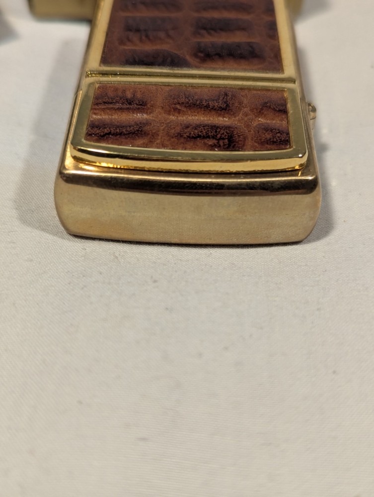 ZIPPO CROCODILE LEATHER BRASS LIGHTER 2001