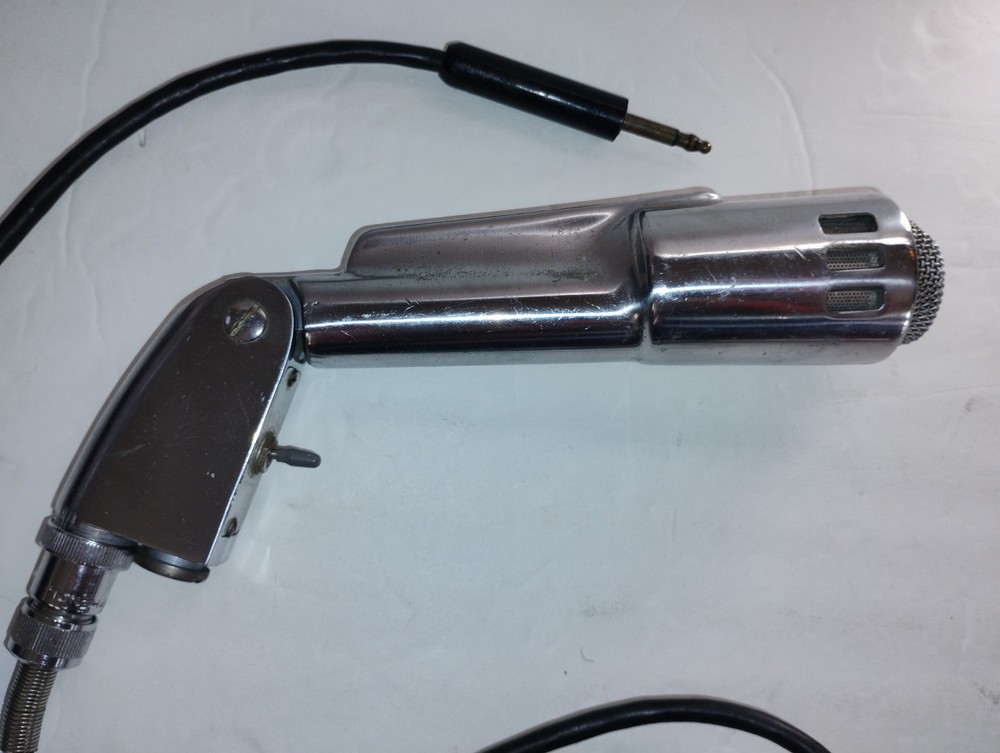 Electro-Voice 644 Dynamic Cardioid Microphone