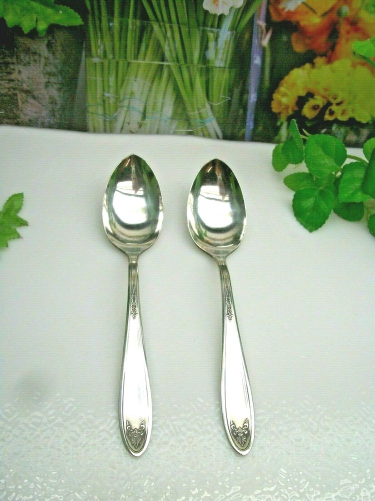 2   Oneida  S.L. & G.H. Rogers   ROXBURY   Silverplate  Teaspoons   1923