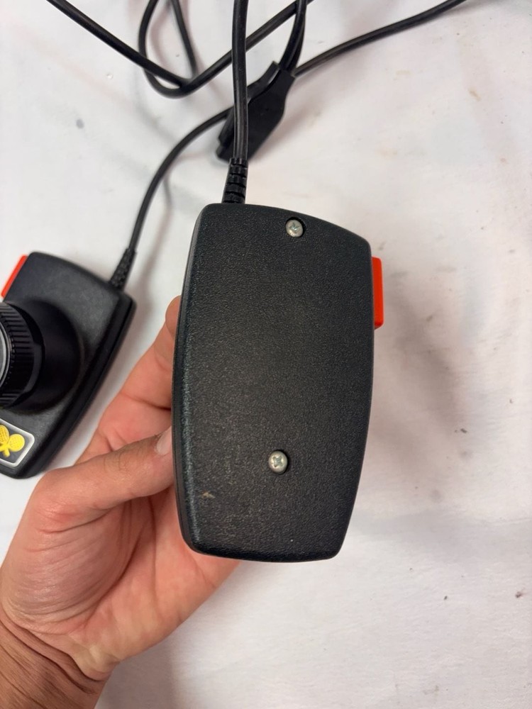 Official Atari 2600 Paddle Controller Set (OEM) SD0223 – Core Gaming,