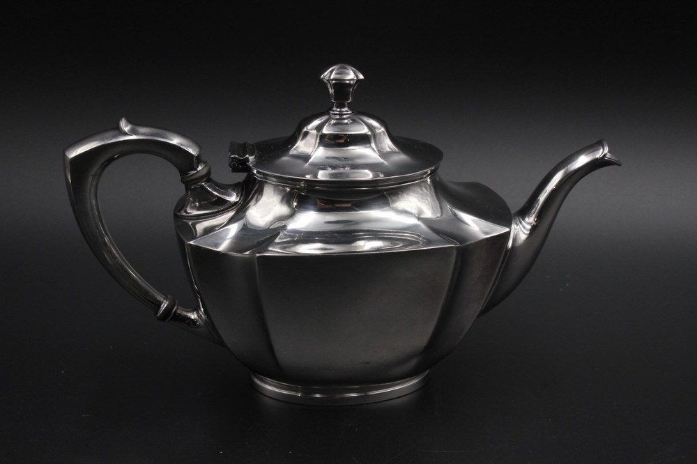 Vintage 4 pc. Silver Plate Tea Set by Wallace / V579 Pattern - Used