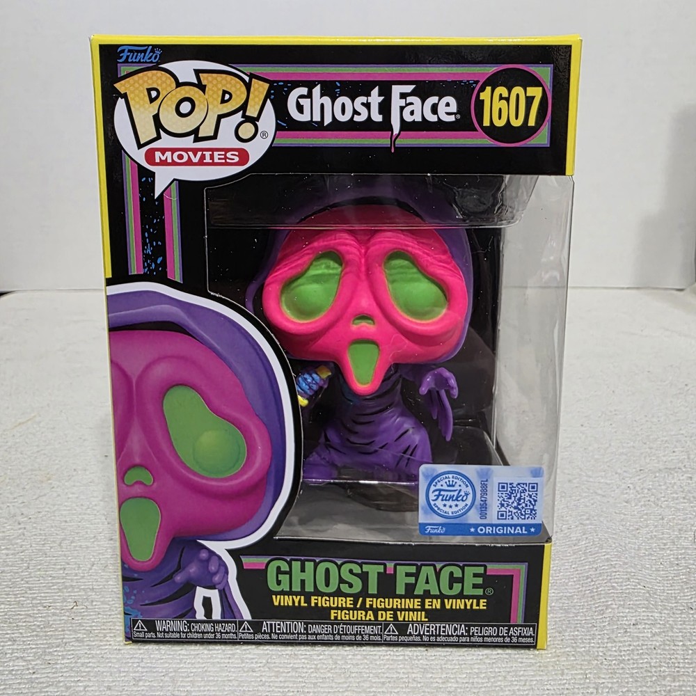 Funko Pop! Scream - Ghost Face #1607 (Black Light) - EE Exclusive With Protector