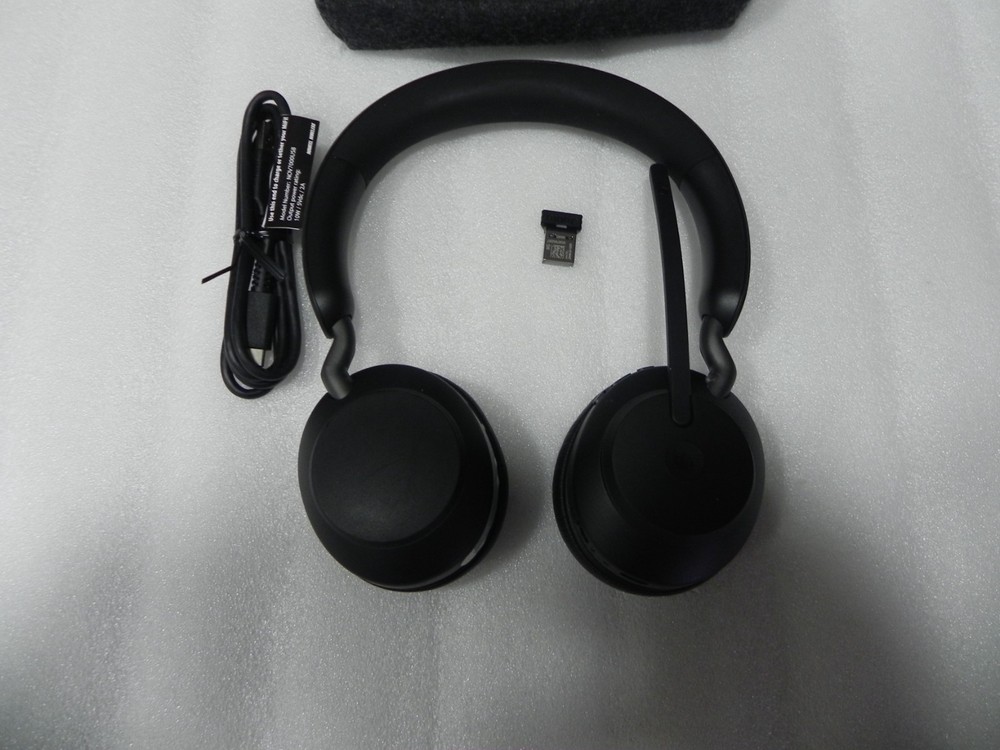 Jabra Evolve2 65 Stereo Wireless Headset W/ USB Jabra link 390, case, & cable