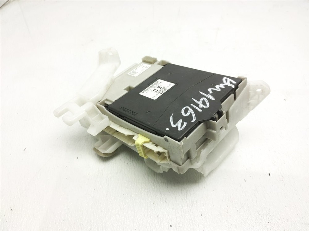 2010-2011 Toyota Prius Multi Plex Network Computer Module Unit 89221-47120